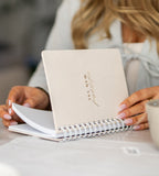 Notebook Creme Suede - Spiralbindning A5 - Personal Planner