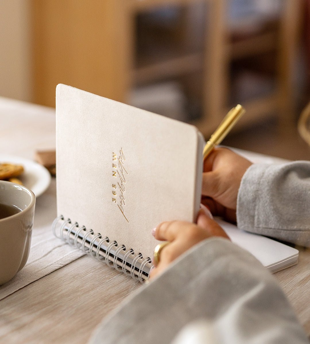 Notebook Creme Suede - Spiralbindning A5 - Personal Planner